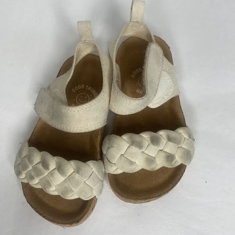 Good Things Happen Baby Sandals White Size 5.5